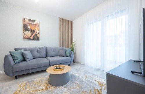 Oradea Apartment | Rosewood Gold