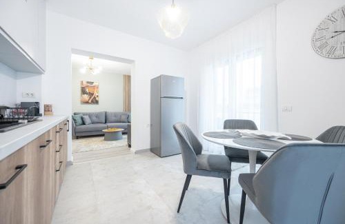 Oradea Apartment | Rosewood Gold