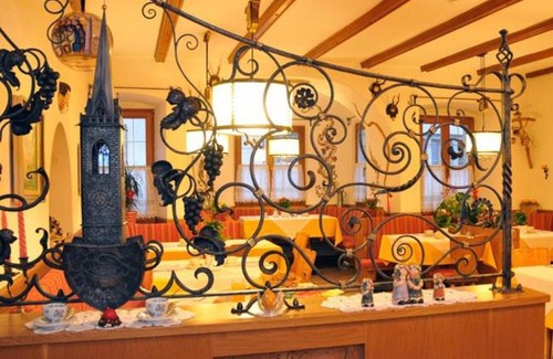 Caldaro Sulla Strada del Vino House | Roter Adler