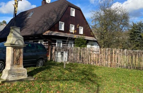 Cervena Voda House | Roubenka Kailas