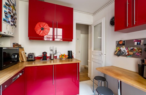 Val-de-Grace Apartment | Rouge and Rose, by Veeve