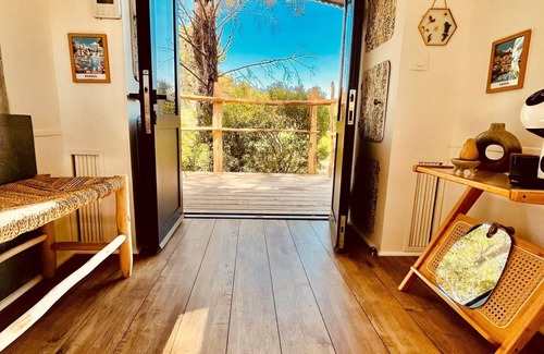 Saint-Cyr-sur-Mer Ski Chalet | Roulotte Calanque port d'alon