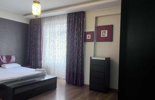 Vake Apartment | Round garden in Vake