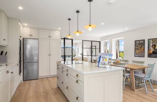 Roundstone Ski Chalet | Roundstone Vista