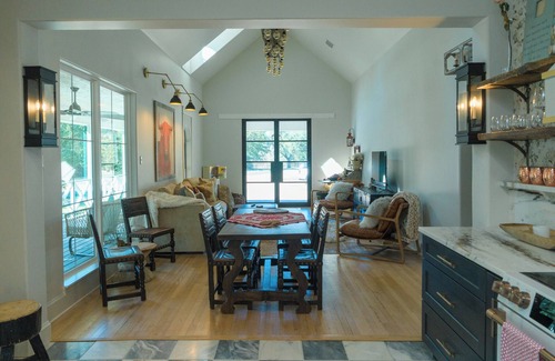 Round Top House | Roundtop show, Marburger Escape! 5 miles from downtown Roundtop!