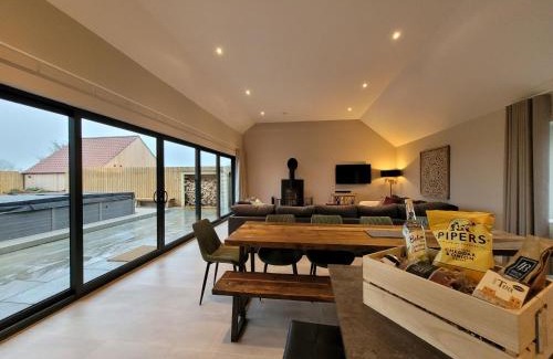 Dunholme House | Rowan House, Ashlin Farm Barns