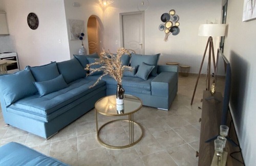 Agia Marina Apartment | Roxa Seaview Apartment