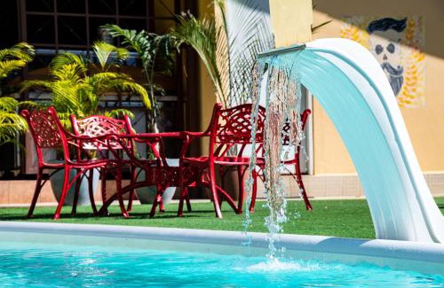 Boca Chica Bed & Breakfast | Roxy's Bed & Breakfast