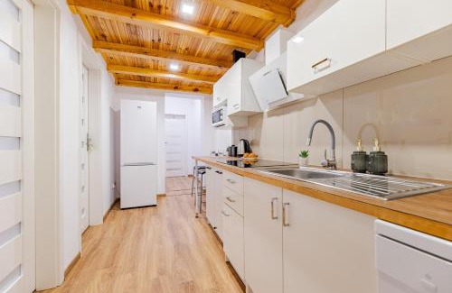 Srodmiescie Apartment | Royal Aparthotel Piotrkowska 92