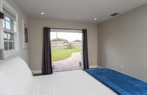 Royal Palm Beach Villa | Royal Equestrian Haven a Luxury Paradise Escape with Pool