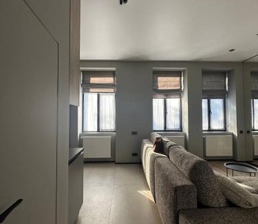 Lviv City Center Apartment | Royal jacuzzi apartment on Krehivska 10 st