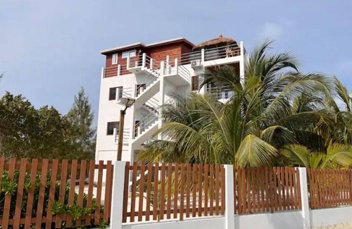 Caye Caulker Condo | Royal Palm @ Palm Life Belize: Upscale condo overlooking the Caribbean Sea!n
