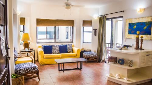 Downtown Apartment | Royal Palms 6 condo