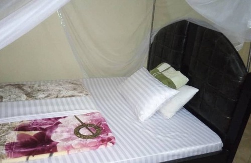 Kayunga Apartment | Royal Paradise Hotel