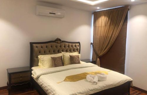 Garden Town Apartment | Royal Service Apartments Gulberg