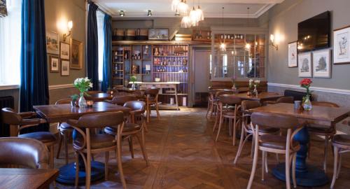 Dolgellau Hotel | Royal Ship