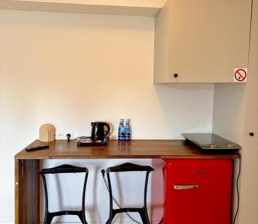 Srodmiescie Połnocne Apartment | Royal - Studio in Central Warsaw by Metro Świętokrzyska