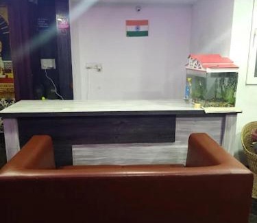 Kalasipalya Hotel | RRR Residency