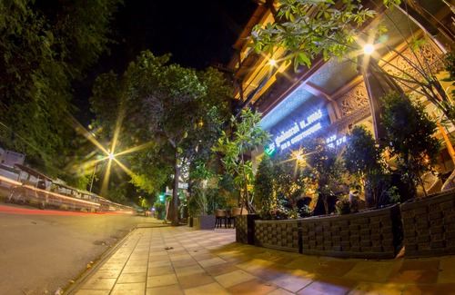 Daun Penh Hotel | RS II Guesthouse