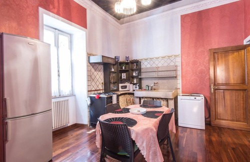 Rione IV Campo Marzio Apartment | RSH Spanish Steps Luxury Apartment