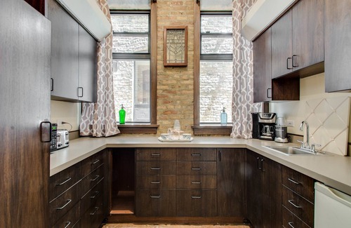 East Village Hotel | Ruby Room