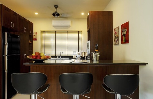 Rawai Villa | Ruby Villa: 3 bedroom, private pool Villa, near Nai Harn Beach, maid and cook