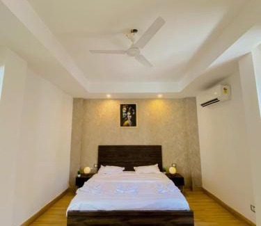 Vrindavan Villa | Rudra inn Peaceful 3BHK Villa near All Mandirs Vrindavan