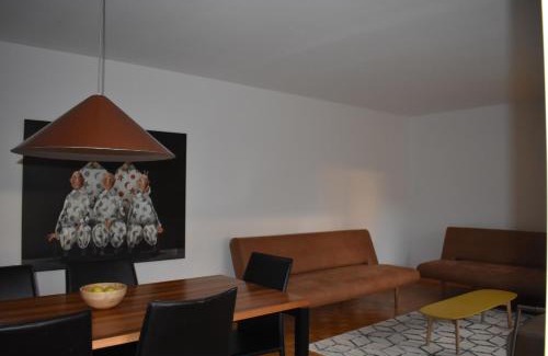 Zollikofen Apartment | Ruhiger Vorort Bern kostenloses Parken 6km Zentrum