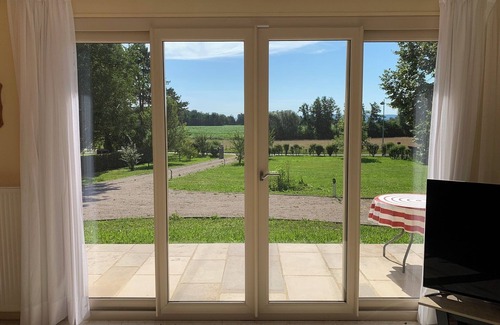 Sagy House | Ruhiges Anwesen in Grossem Park. Haustiere Erlaubt