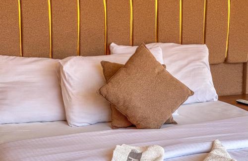 Wadi Rum Hotel | Rum crystal luxury camp