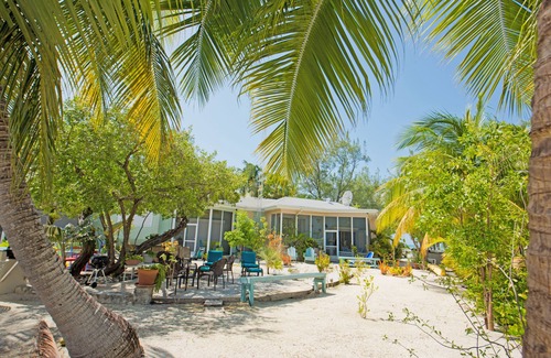 Rum Point Condo | Rum Sands - A Charming Cottage on the Bioluminescent Bay! Call Cayman Villas!