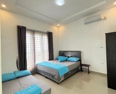 Batu Villa | Rumah Kolam Pribadi