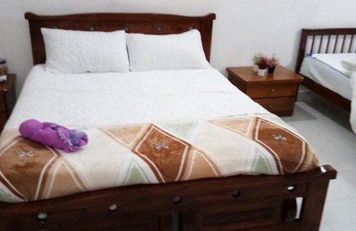 Jeli House | Rumah Tamu FieSari Jeli M U S L I M