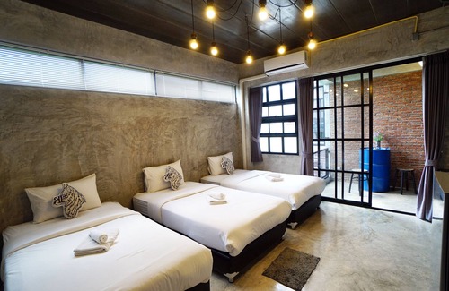 Su Thep Hotel | Rumpai Loft Habitat