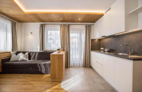 Mareo Apartment | Runcac Apt Plaies