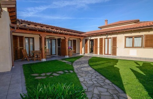 San Pedro de la Ribera Cottage | Rural apartment Casona de Llanorrozo for 2 people