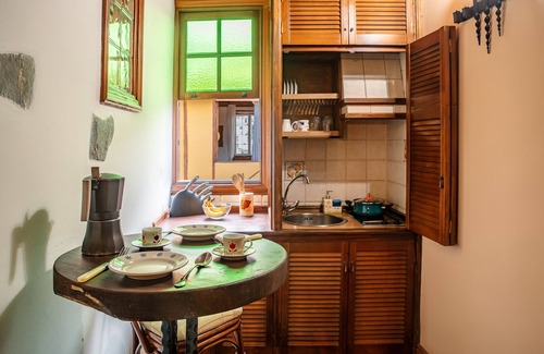 Realejo Alto Apartment | Rural apartment in authentic 17th-century Canarian house - with pool