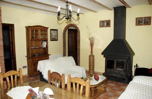 Pozo Alcon House | Rural Fábrica del Azúcar 2