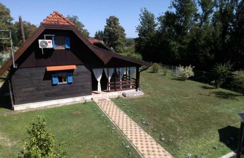 Gladovec Pokupski Ski Chalet | Rural Holiday House Monto