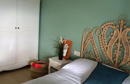 Isla Cottage | Rural House Apartments Madera y Mar for 23 people with txoko and swimming pool