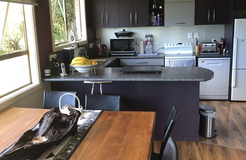 Coroglen House | Rural Retreat - Free Fibre Internet & WiFi