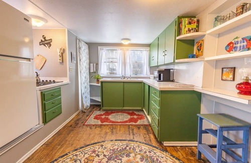 Laramie House | Rustic 2 Bedroom Boho Apartment