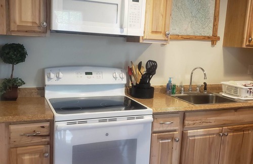 West Glacier Cabin | Rustic 2 Bedroom Cabin, 2 Baths, Sleeps 4, 2 Minutes From West Glacier