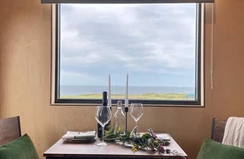 St. Andrews Cabin | Rustic cabin 6, rural stunning sea views, twin bed