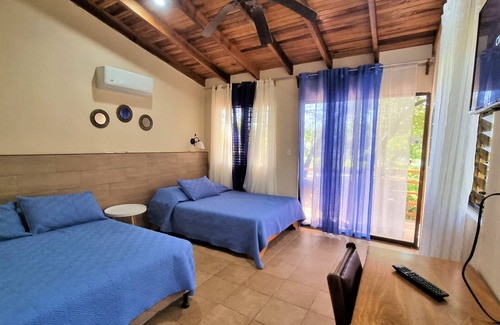 Rio Seco Cabin | Rustic cabin in Ecolodge Hotel near beaches (Pet Friendly!)