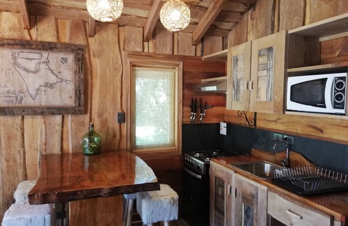 Pucon Cabin | Rustic cabins Pucón Pellín, rustic style, fully equipped.