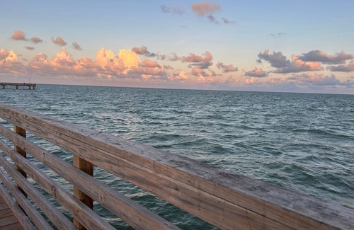 Aransas Pass House | Rustic Coastal 2BR on 6 Acres - 3 miles from Harbor and 12 minutes from Port A