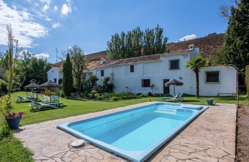 Padul Cottage | Rustic Cottage in El Padul with Swimming Pool