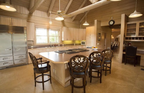 Okeechobee House | Rustic Country Lodge on 800 Private Acres