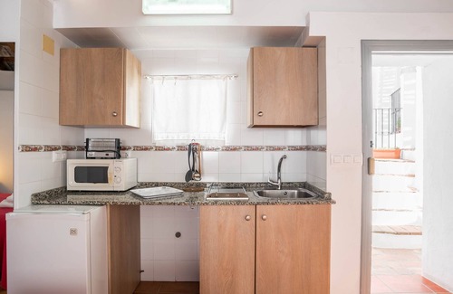 San Ambrosio Apartment | Rustic Holiday Apartment "Casa La Costanilla F" with Roof Terrace and Wide View